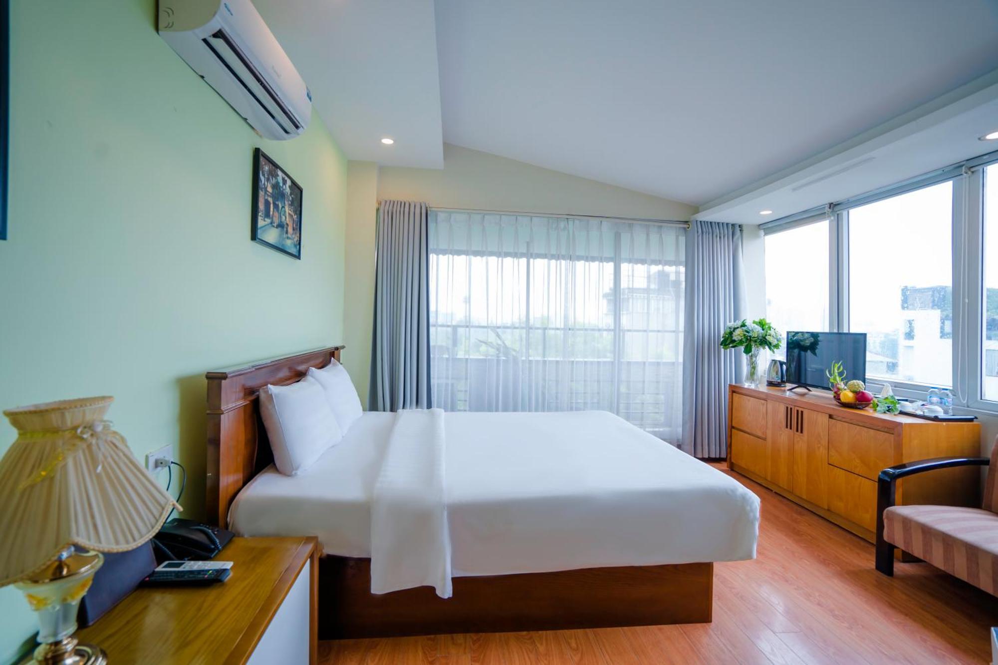Hanoi Lake View Hotel & Spa Exteriör bild